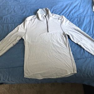 Men’s Clothing (Large)